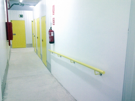 Para acceder a tu mini almacén, los pasillos son amplios y con la máxima accesibilidad.